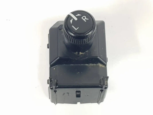 Comando de Espejos Usado Toyota Hilux 2016-2024