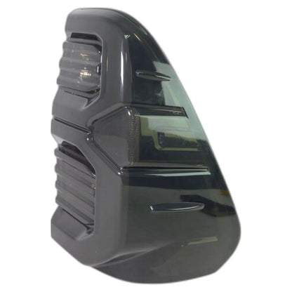 Foco Trasero Derecho Smoke Toyota Hilux 2021-2025