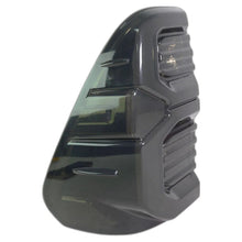 Foco Trasero Izquierdo Smoke Toyota Hilux 2021-2025
