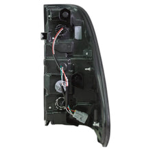 Foco Trasero Izquierdo Smoke Toyota Hilux 2021-2025