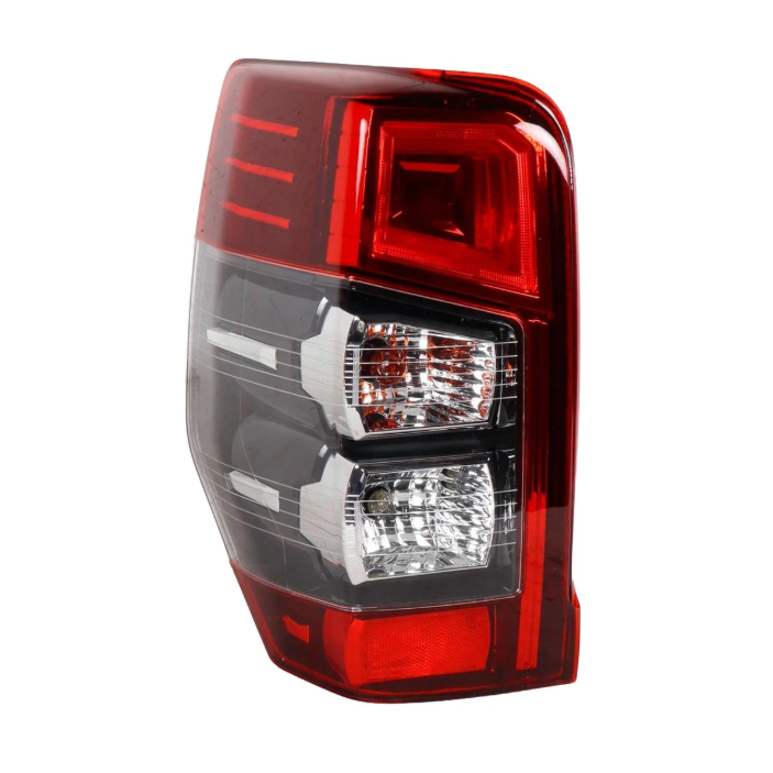 Foco Trasero Izquierdo Mitsubishi L200 2019-2024 Work Katana